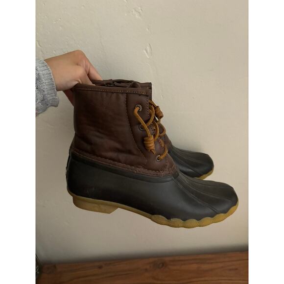 Sperry Shoes Women's 7.5 Saltwater Duck Boot Big Girls 7.5 Waterproof - Picture 3 of 10